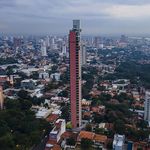 Najvyššia budova v Paraguaji má 142 metrov
