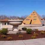V americkom Wadsworthe stojí zlatá pyramída s liečivou silou 